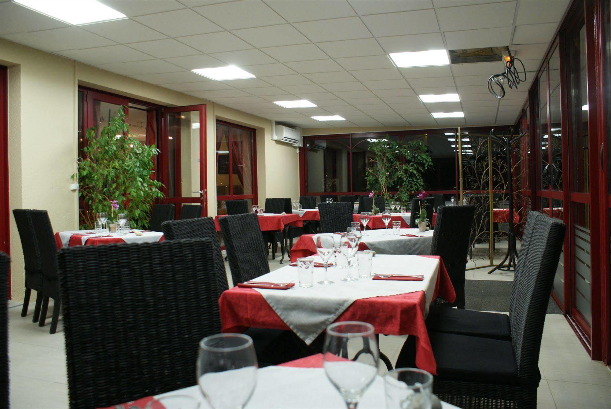 Hotel Du Parc Limoges & Restaurant "Le Temps D'Une Pause" Экстерьер фото